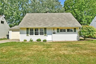 1764 Denison Ave NW, Warren, OH 44485