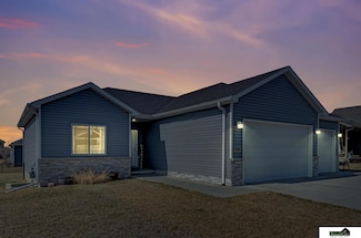 9551 N 144th St, Waverly, NE 68462