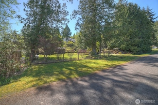 71 W Cedar St, Port Ludlow, WA 98365