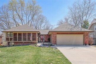 10001 W 101st St, Overland Park, KS 66212