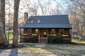 415 Jefferson Woods Dr, Forest, VA 24551