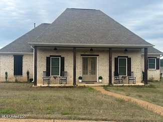 2154 Laughter Rd N, Nesbit, MS 38651