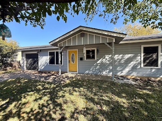 516 NW Renfro St, Burleson, TX 76028