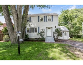 27 Walnut Place, Newton Highlands, MA 02461