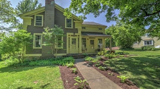 203 Cayuga St, Union Springs, NY 13160
