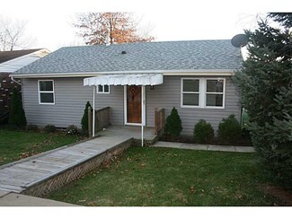 914 Logan St, Springdale, PA 15144