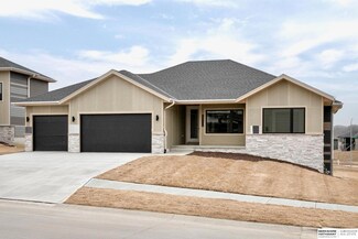 18215 Miami St, Elkhorn, NE 68022