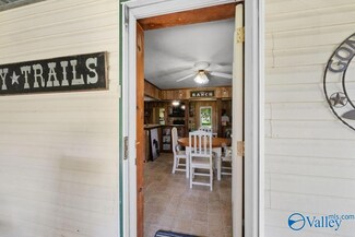 5368 Tom Cat Rd, Gadsden, AL 35903