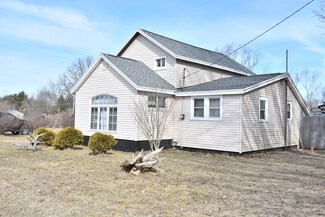 467 W 136th St, Grant, MI 49327