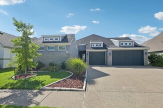 2721 River Path Ct, Burleson, TX 76028