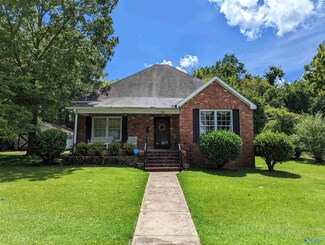 711 Nuckolls St, Gadsden, AL 35903