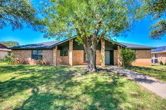 3842 Hillcrest Dr, San Angelo, TX 76904
