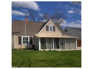 18616 Parkmount Ave, Cleveland, OH 44135