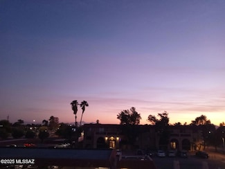 6341 N Barcelona Ct Unit 810, Tucson, AZ 85704