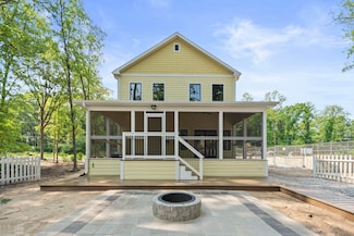 812 Washington Park Blvd, Michigan City, IN 46360