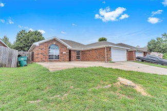 8444 Miami Springs Dr, Fort Worth, TX 76123