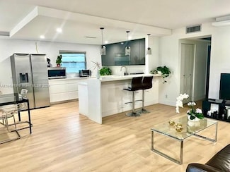 300 SW 134th Way Unit 301E, Pembroke Pines, FL 33027