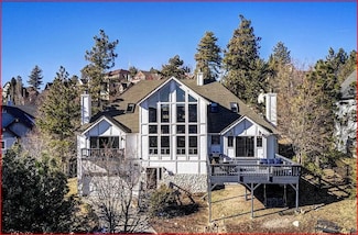 1216 Kodiak Dr, Lake Arrowhead, CA 92352