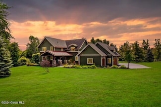 16 Rolling Ridge Dr, East Greenbush, NY 12061