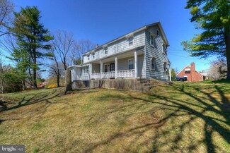 100 N Lockwillow Ave, Harrisburg, PA 17112