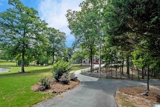 280 Meadow Lake Cir, Calera, AL 35040