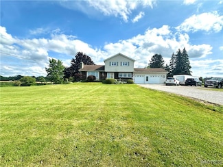 9718 Pearson Rd, Middleport, NY 14105