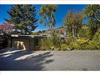 147 Dardenelle Ave, Pacifica, CA 94044