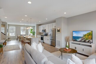 645 Satori Way, Chaska, MN 55318