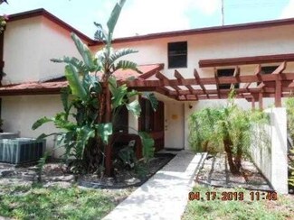 650 NW 210th St Unit 104, Miami, FL 33169