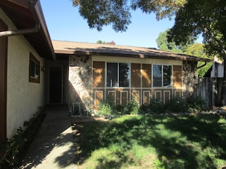 110 Oxford Ct, Vacaville, CA 95687