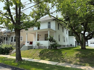 29 Kelsey Rd, Poughkeepsie, NY 12601