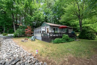 10 Fuller Dr, Corinth, NY 12822