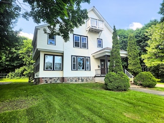 598 Ohio St, Bangor, ME 04401