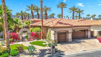 351 Tomahawk Dr, Palm Desert, CA 92211