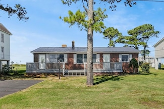 8140 Wayne Dr, Saxis, VA 23427