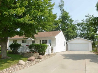 2511 Indiana St SW, Cedar Rapids, IA 52404