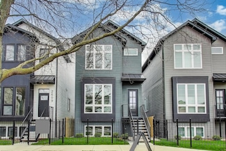 2611 W Carmen Ave, Chicago, IL 60625
