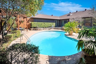2801 Graphic Place, Plano, TX 75075
