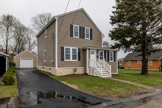 48 Johnson St, Somerset, MA 02726