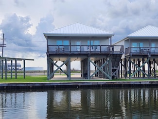 136 Ao Rappelet Rd Unit B, Golden Meadow, LA 70357