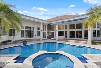 2939 Paddock Ln, Weston, FL 33331
