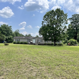1504 Turkey Creek Church Rd, Tullahoma, TN 37388