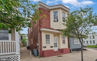 702 Market St, Gloucester City, NJ 08030