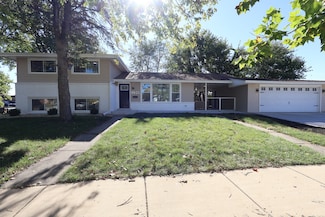 4401 Adele Ln, Oak Forest, IL 60452