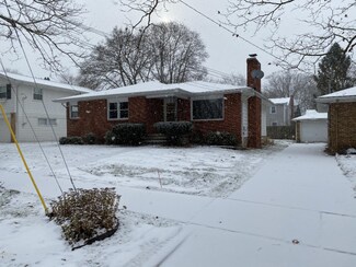 1576 Innes St NE, Grand Rapids, MI 49503