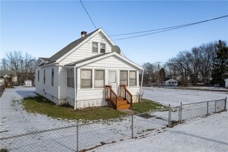 1075 Prospect St, Barberton, OH 44203
