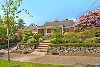 4308 NE 56th St, Seattle, WA 98105
