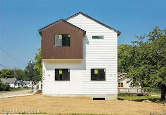 392 S Squirrel Rd, Auburn Hills, MI 48326