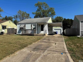 4920 N Glen Elm Dr, Peoria Heights, IL 61616