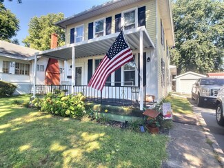 208 E Carroll St, Kentland, IN 47951